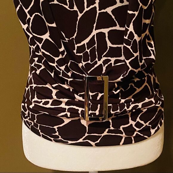 6 Degrees Halter Top Size Small - Picture 3 of 11